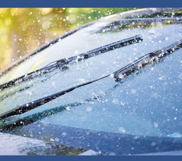 Comparing gel wiper blades with regular wiper blades